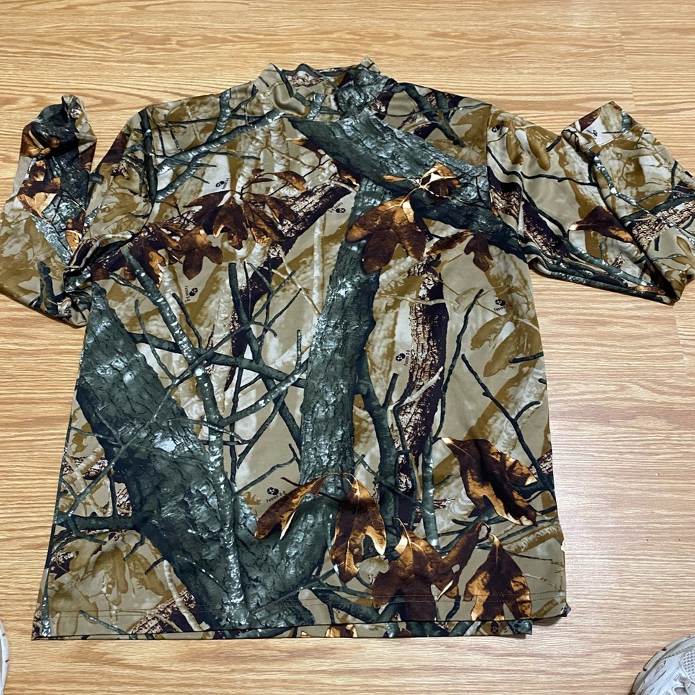 Large outfitters Hunting shirt